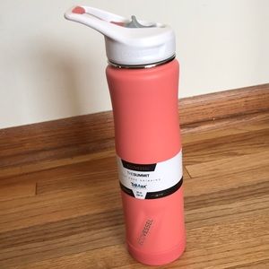 The Summit Ecovessel Trimax insulated water bottle.